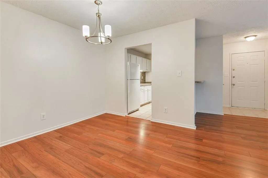 6816 Glenridge Drive Unit H, Atlanta, Georgia 30328, 2 Bedrooms Bedrooms, ,1 BathroomBathrooms,Residential,For Sale,6816 Glenridge Drive Unit H,7631128