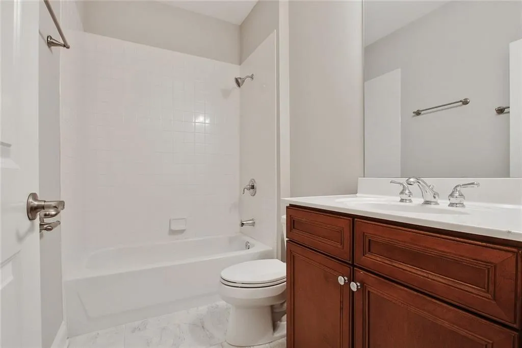 234 Meeting Lane Unit 46, Atlanta, Georgia 30342, 4 Bedrooms Bedrooms, ,2 BathroomsBathrooms,Residential,Sold,234 Meeting Lane Unit 46,6529721