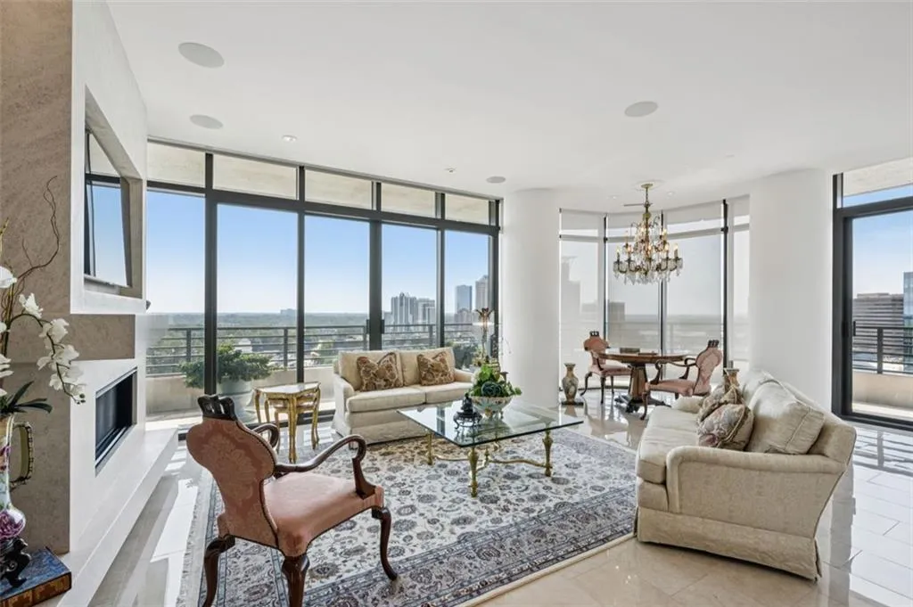 750 Park Avenue Ne Unit 16s, Atlanta, Georgia 30326, 2 Bedrooms Bedrooms, ,2 BathroomsBathrooms,Residential,For Sale,750 Park Avenue Ne Unit 16s,7650958
