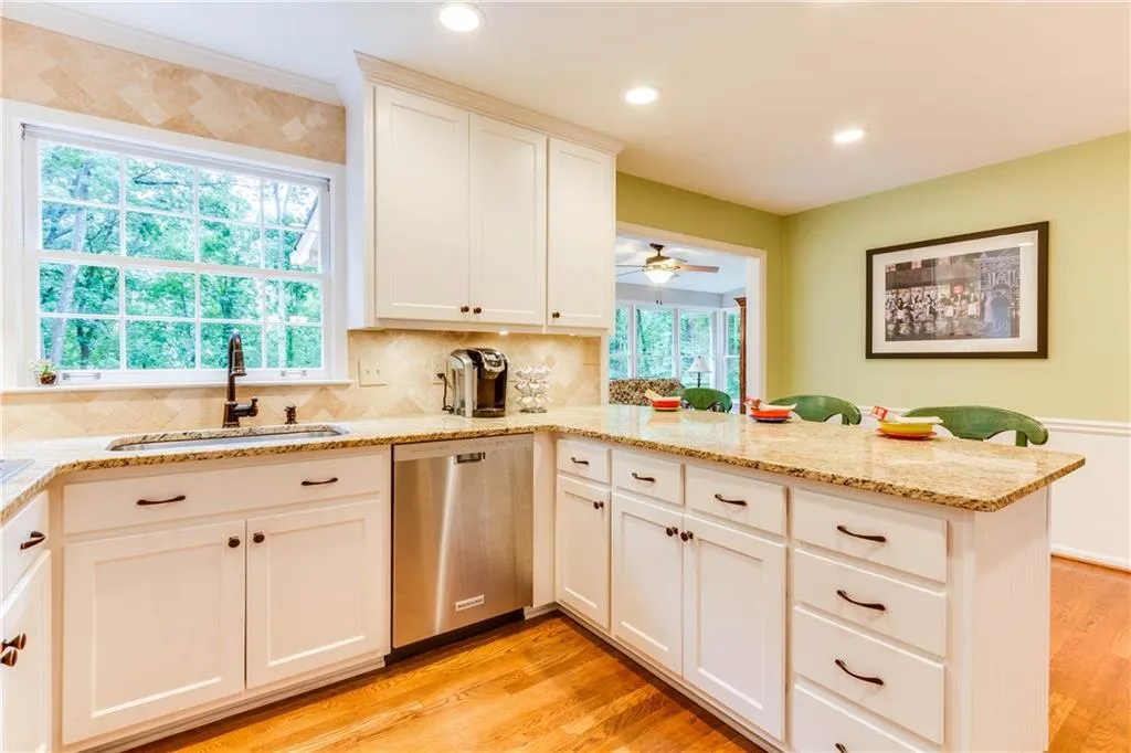 1605 Northridge Road, Sandy Springs, Georgia 30350, 4 Bedrooms Bedrooms, ,2 BathroomsBathrooms,Residential,Sold,1605 Northridge Road,5844764