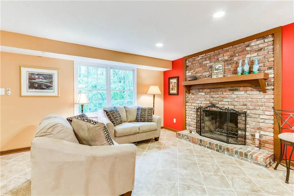 1605 Northridge Road, Sandy Springs, Georgia 30350, 4 Bedrooms Bedrooms, ,2 BathroomsBathrooms,Residential,Sold,1605 Northridge Road,5844764