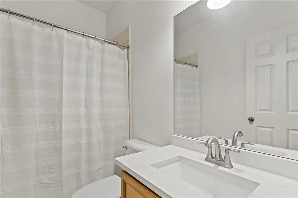 7268 Village Creek Trace, Atlanta, Georgia 30328, 4 Bedrooms Bedrooms, ,3 BathroomsBathrooms,Residential,Sold,7268 Village Creek Trace,6762926