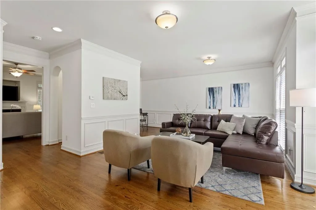 7268 Village Creek Trace, Atlanta, Georgia 30328, 4 Bedrooms Bedrooms, ,3 BathroomsBathrooms,Residential,Sold,7268 Village Creek Trace,6762926