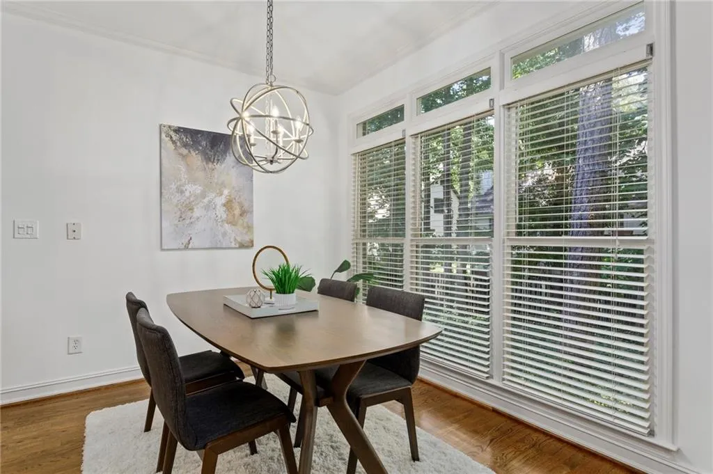 7268 Village Creek Trace, Atlanta, Georgia 30328, 4 Bedrooms Bedrooms, ,3 BathroomsBathrooms,Residential,Sold,7268 Village Creek Trace,6762926