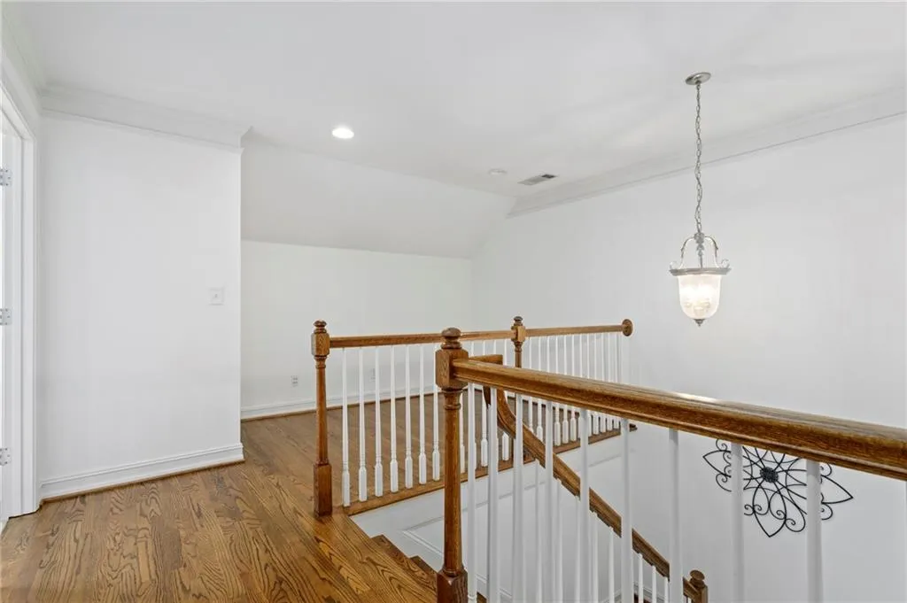 7268 Village Creek Trace, Atlanta, Georgia 30328, 4 Bedrooms Bedrooms, ,3 BathroomsBathrooms,Residential,Sold,7268 Village Creek Trace,6762926