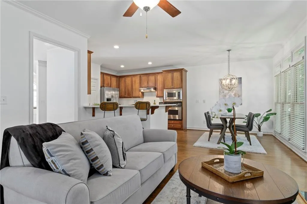 7268 Village Creek Trace, Atlanta, Georgia 30328, 4 Bedrooms Bedrooms, ,3 BathroomsBathrooms,Residential,Sold,7268 Village Creek Trace,6762926