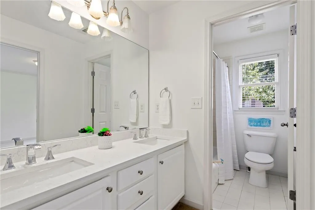 7268 Village Creek Trace, Atlanta, Georgia 30328, 4 Bedrooms Bedrooms, ,3 BathroomsBathrooms,Residential,Sold,7268 Village Creek Trace,6762926