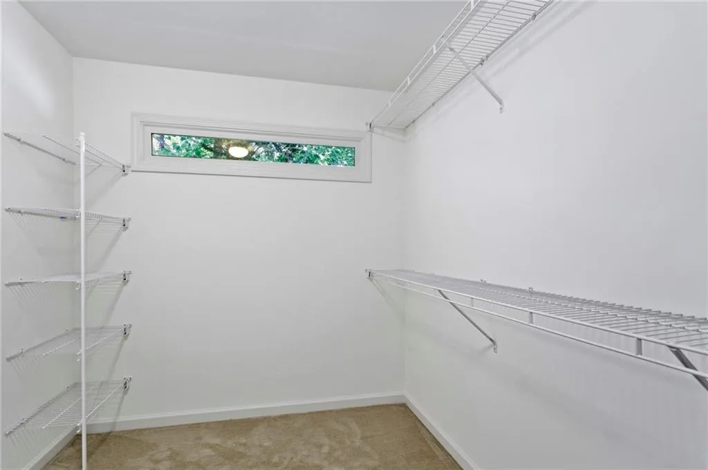 7268 Village Creek Trace, Atlanta, Georgia 30328, 4 Bedrooms Bedrooms, ,3 BathroomsBathrooms,Residential,Sold,7268 Village Creek Trace,6762926