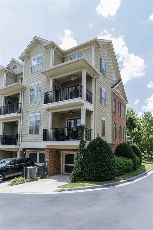 283 Le Gran Bend, Sandy Springs, Georgia 30328, 2 Bedrooms Bedrooms, ,2 BathroomsBathrooms,Residential,Sold,283 Le Gran Bend,6559655