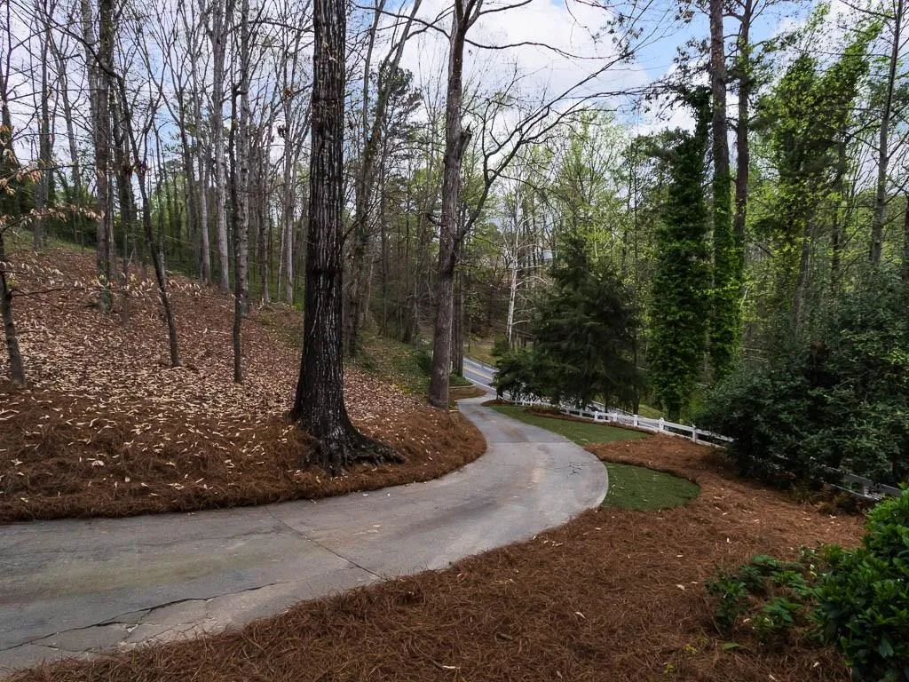 4890 Northside Drive, Atlanta, Georgia 30327, 3 Bedrooms Bedrooms, ,3 BathroomsBathrooms,Residential,Sold,4890 Northside Drive,5992511