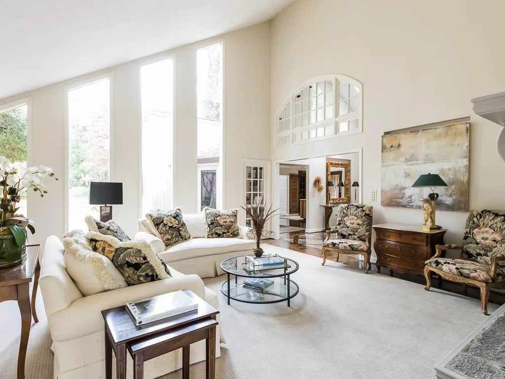 4890 Northside Drive, Atlanta, Georgia 30327, 3 Bedrooms Bedrooms, ,3 BathroomsBathrooms,Residential,Sold,4890 Northside Drive,5992511