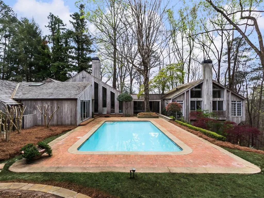 4890 Northside Drive, Atlanta, Georgia 30327, 3 Bedrooms Bedrooms, ,3 BathroomsBathrooms,Residential,Sold,4890 Northside Drive,5992511