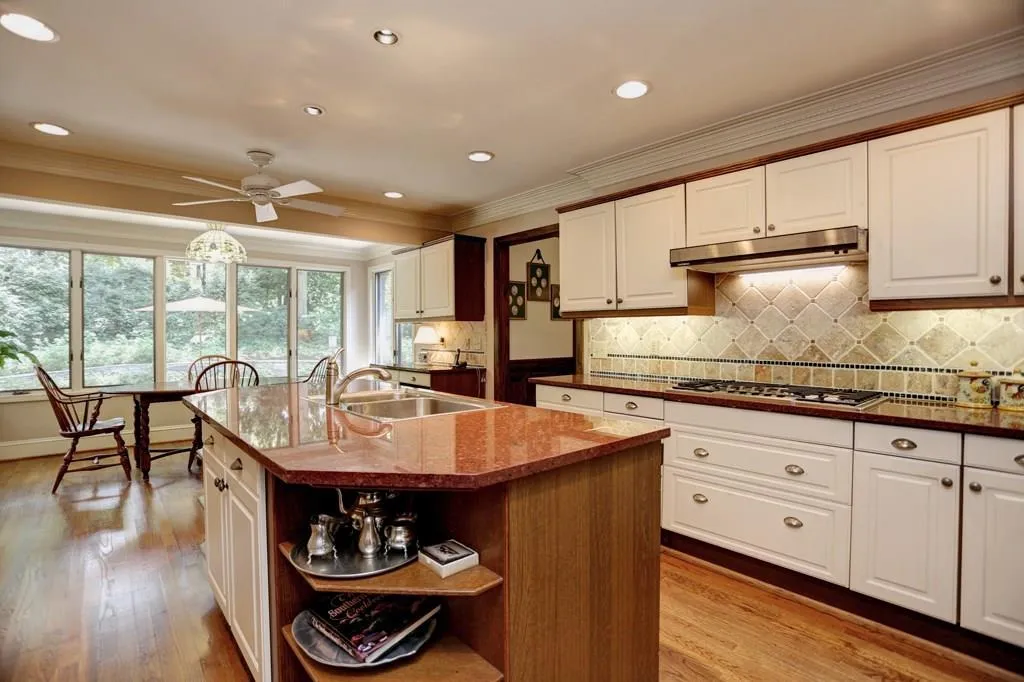 5995 River Chase Circle, Sandy Springs, Georgia 30328, 5 Bedrooms Bedrooms, ,4 BathroomsBathrooms,Residential,Sold,5995 River Chase Circle,5793343