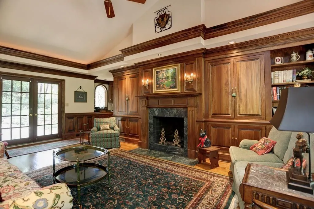 5995 River Chase Circle, Sandy Springs, Georgia 30328, 5 Bedrooms Bedrooms, ,4 BathroomsBathrooms,Residential,Sold,5995 River Chase Circle,5793343