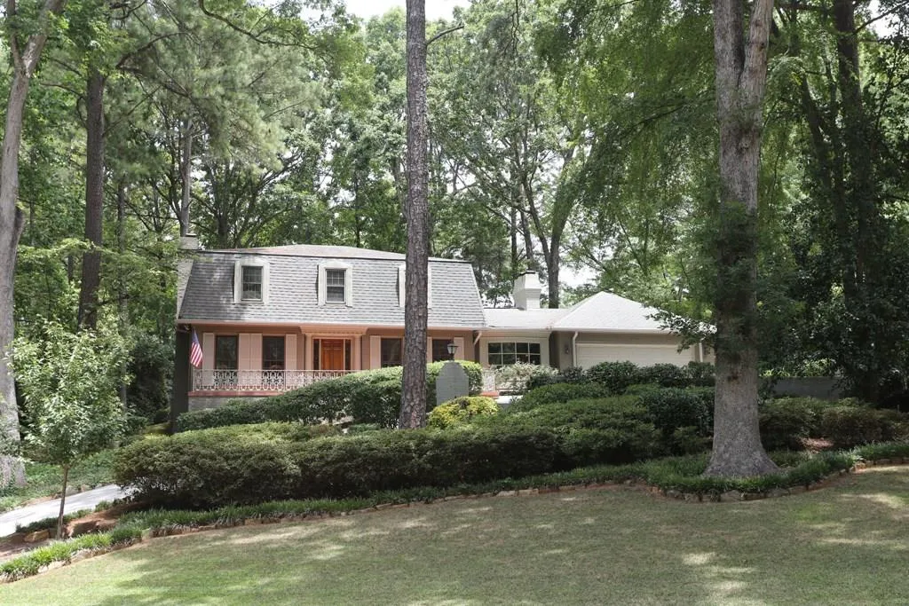 5995 River Chase Circle, Sandy Springs, Georgia 30328, 5 Bedrooms Bedrooms, ,4 BathroomsBathrooms,Residential,Sold,5995 River Chase Circle,5793343