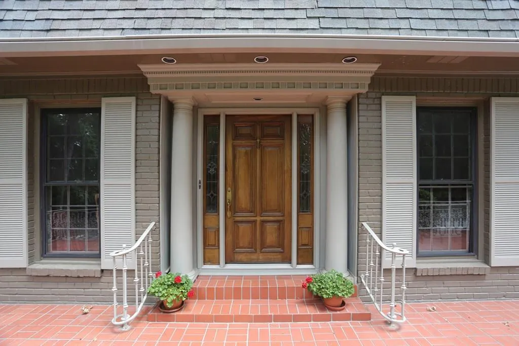 5995 River Chase Circle, Sandy Springs, Georgia 30328, 5 Bedrooms Bedrooms, ,4 BathroomsBathrooms,Residential,Sold,5995 River Chase Circle,5793343