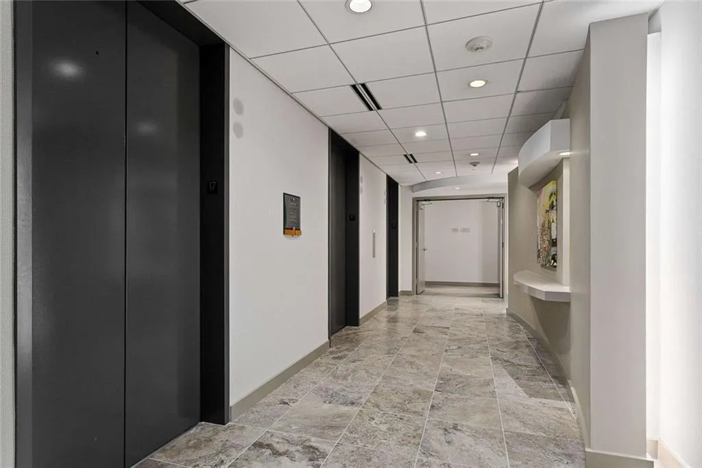 3338 Peachtree Road Ne Unit 1810, Atlanta, Georgia 30326, 1 Bedroom Bedrooms, 0 ,1 BathroomBathrooms,Residential,For Sale,3338 Peachtree Road Ne Unit 1810,7832444