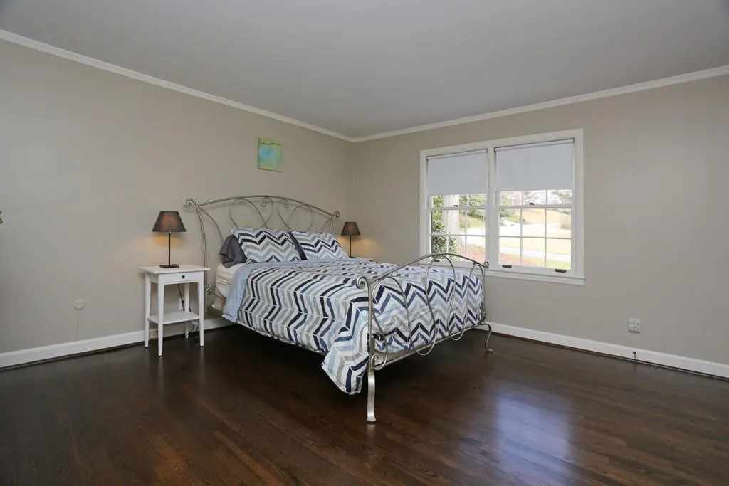 4770 Huntley Drive, Atlanta, Georgia 30342, 4 Bedrooms Bedrooms, ,3 BathroomsBathrooms,Residential,Sold,4770 Huntley Drive,5818442