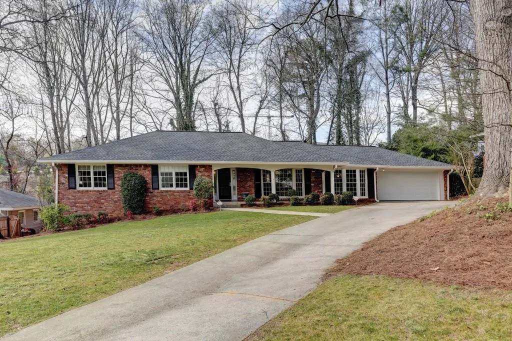 4770 Huntley Drive, Atlanta, Georgia 30342, 4 Bedrooms Bedrooms, ,3 BathroomsBathrooms,Residential,Sold,4770 Huntley Drive,5818442