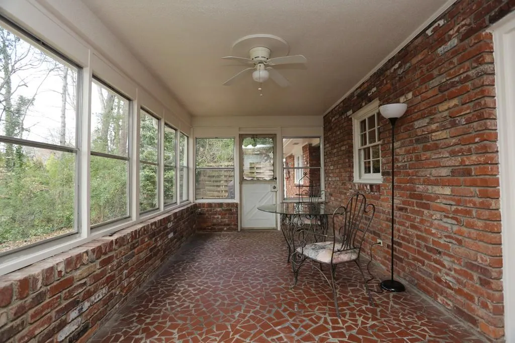 4770 Huntley Drive, Atlanta, Georgia 30342, 4 Bedrooms Bedrooms, ,3 BathroomsBathrooms,Residential,Sold,4770 Huntley Drive,5818442
