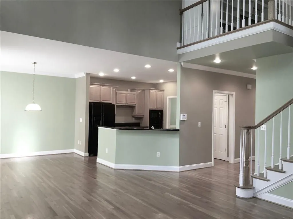 308 Crossing Valley Lane Unit 308, Atlanta, Georgia 30339, 4 Bedrooms Bedrooms, ,3 BathroomsBathrooms,Residential,Sold,308 Crossing Valley Lane Unit 308,5702782