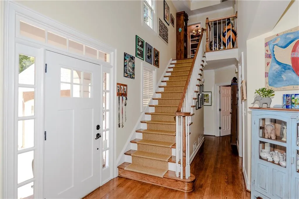 360 Fountain Oaks Lane, Atlanta, Georgia 30342, 3 Bedrooms Bedrooms, ,2 BathroomsBathrooms,Residential,Sold,360 Fountain Oaks Lane,5918587