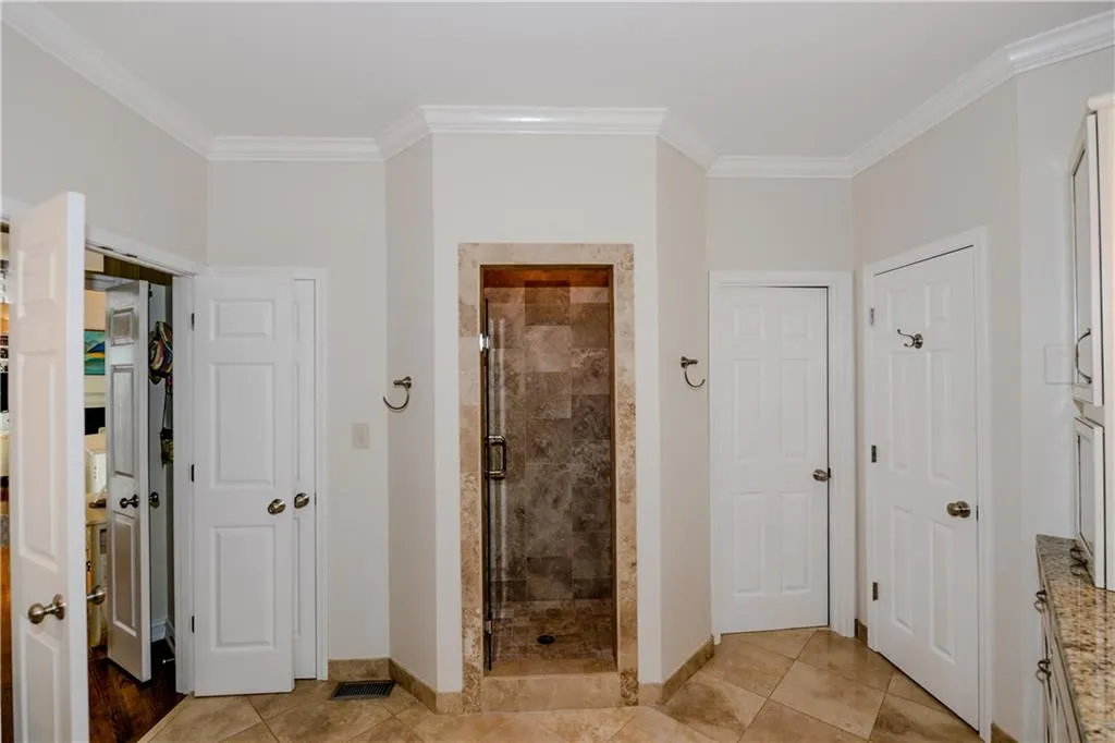 360 Fountain Oaks Lane, Atlanta, Georgia 30342, 3 Bedrooms Bedrooms, ,2 BathroomsBathrooms,Residential,Sold,360 Fountain Oaks Lane,5918587