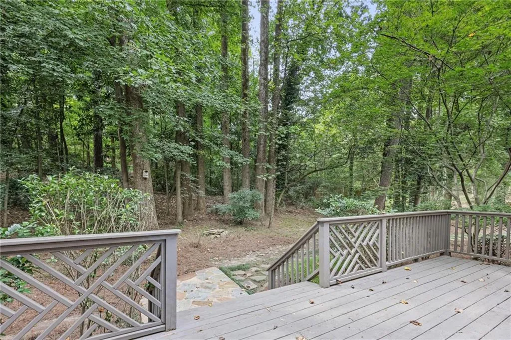 2792 Lansdowne Lane Se, Atlanta, Georgia 30339, 4 Bedrooms Bedrooms, ,3 BathroomsBathrooms,Residential,For Sale,2792 Lansdowne Lane Se,7642604