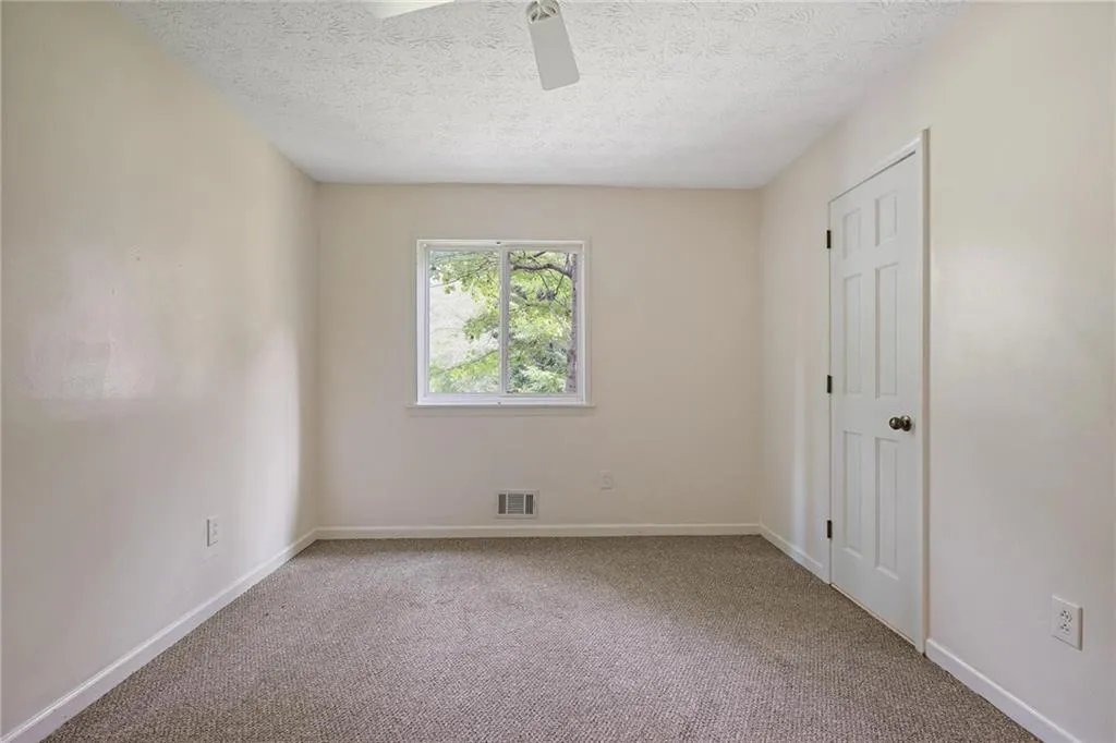 2792 Lansdowne Lane Se, Atlanta, Georgia 30339, 4 Bedrooms Bedrooms, ,3 BathroomsBathrooms,Residential,For Sale,2792 Lansdowne Lane Se,7642604