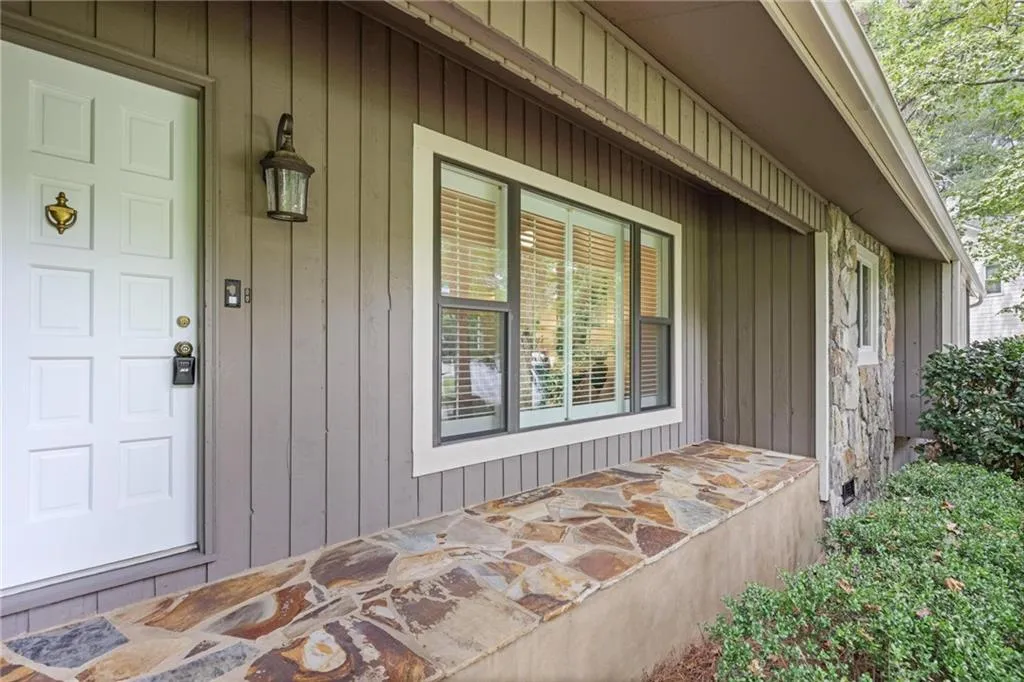 2792 Lansdowne Lane Se, Atlanta, Georgia 30339, 4 Bedrooms Bedrooms, ,3 BathroomsBathrooms,Residential,For Sale,2792 Lansdowne Lane Se,7642604