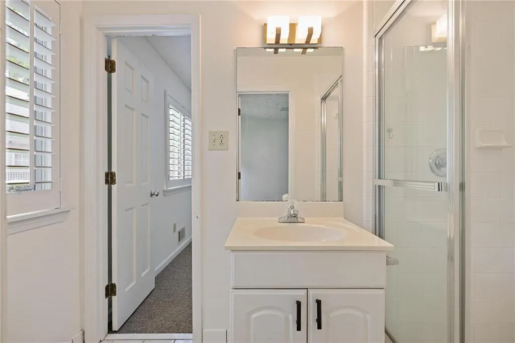 2792 Lansdowne Lane Se, Atlanta, Georgia 30339, 4 Bedrooms Bedrooms, ,3 BathroomsBathrooms,Residential,For Sale,2792 Lansdowne Lane Se,7642604