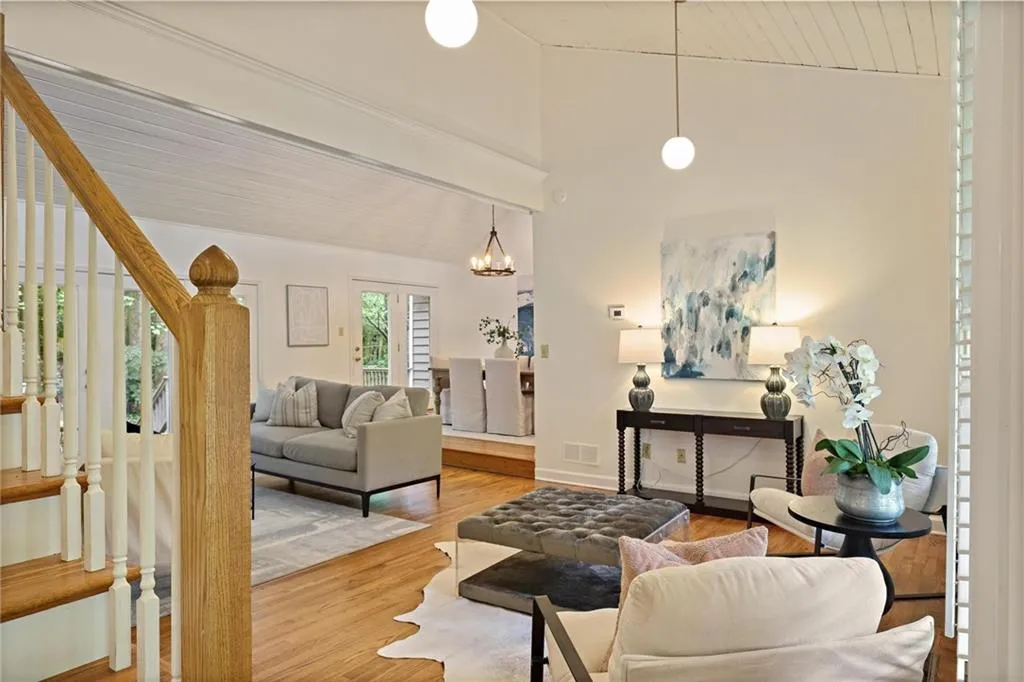 2792 Lansdowne Lane Se, Atlanta, Georgia 30339, 4 Bedrooms Bedrooms, ,3 BathroomsBathrooms,Residential,For Sale,2792 Lansdowne Lane Se,7642604