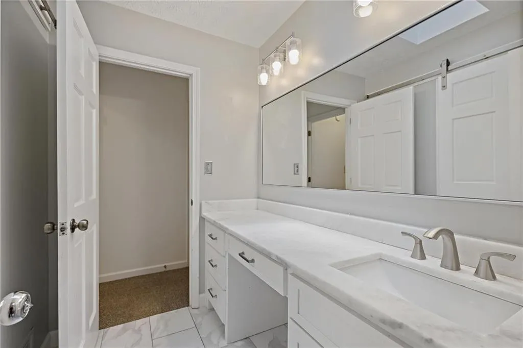 2792 Lansdowne Lane Se, Atlanta, Georgia 30339, 4 Bedrooms Bedrooms, ,3 BathroomsBathrooms,Residential,For Sale,2792 Lansdowne Lane Se,7642604