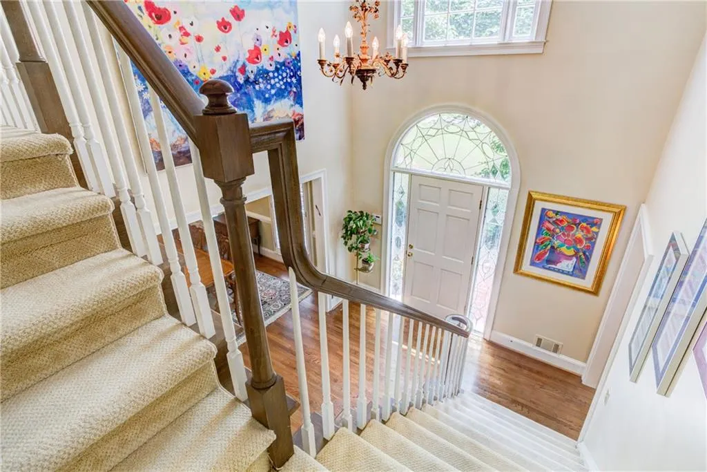 995 Riverside Trace, Sandy Springs, Georgia 30328, 4 Bedrooms Bedrooms, ,3 BathroomsBathrooms,Residential,Sold,995 Riverside Trace,5842113