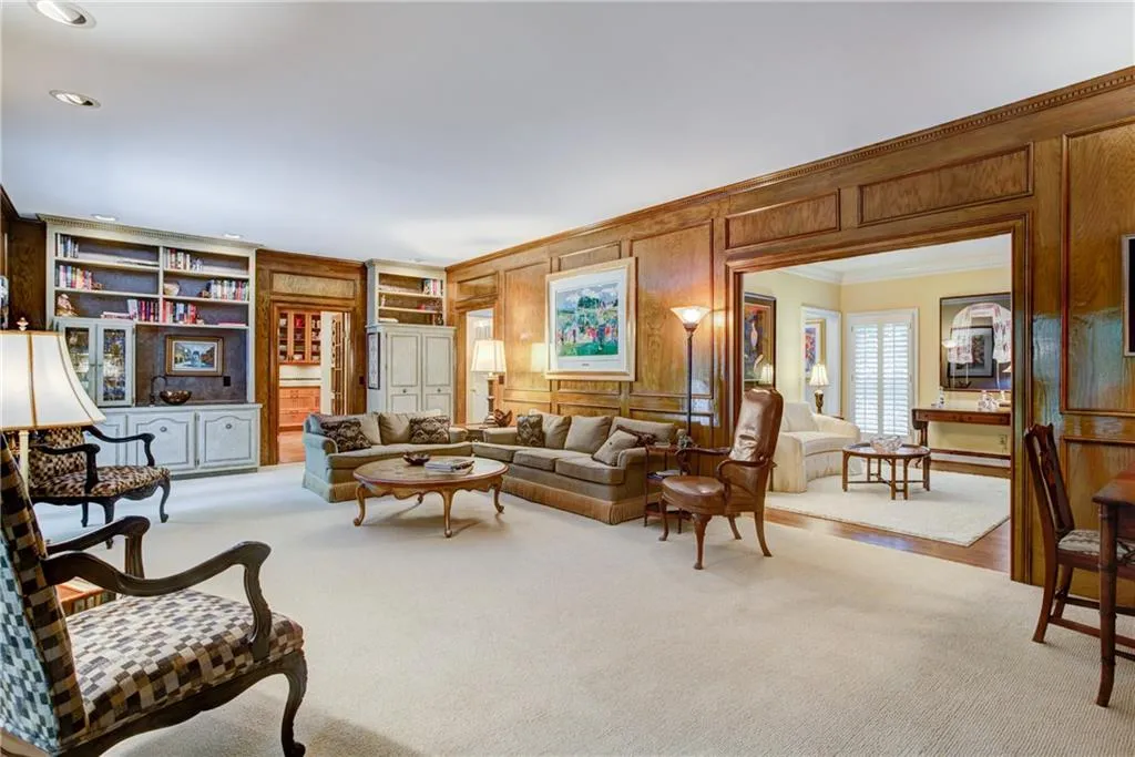 995 Riverside Trace, Sandy Springs, Georgia 30328, 4 Bedrooms Bedrooms, ,3 BathroomsBathrooms,Residential,Sold,995 Riverside Trace,5842113