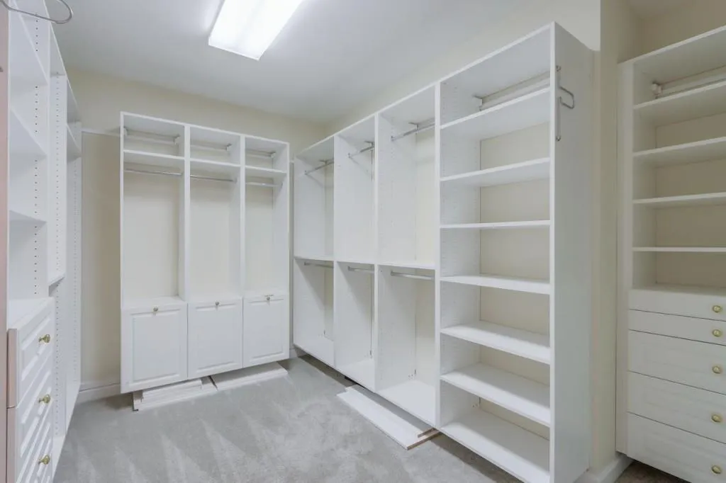 1635 Misty Oaks Drive, Sandy Springs, Georgia 30350, 6 Bedrooms Bedrooms, ,6 BathroomsBathrooms,Residential,Sold,1635 Misty Oaks Drive,6900674