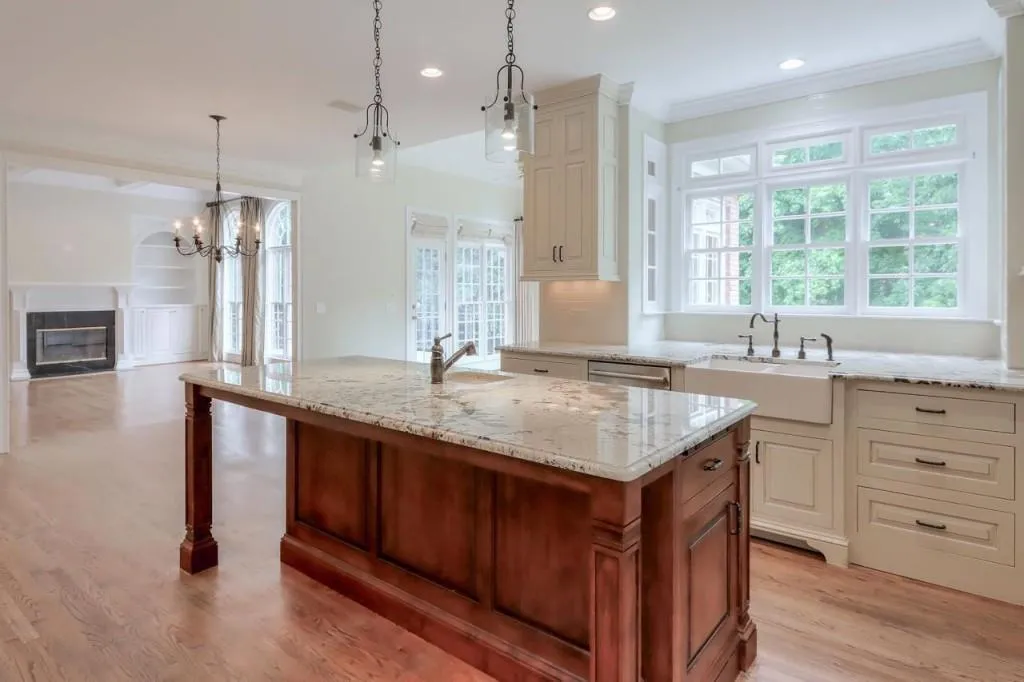 1635 Misty Oaks Drive, Sandy Springs, Georgia 30350, 6 Bedrooms Bedrooms, ,6 BathroomsBathrooms,Residential,Sold,1635 Misty Oaks Drive,6900674