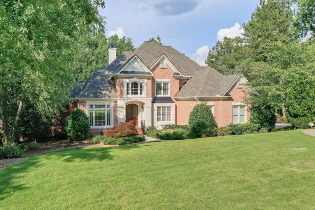 1635 Misty Oaks Drive, Sandy Springs, Georgia 30350, 6 Bedrooms Bedrooms, ,6 BathroomsBathrooms,Residential,Sold,1635 Misty Oaks Drive,6900674