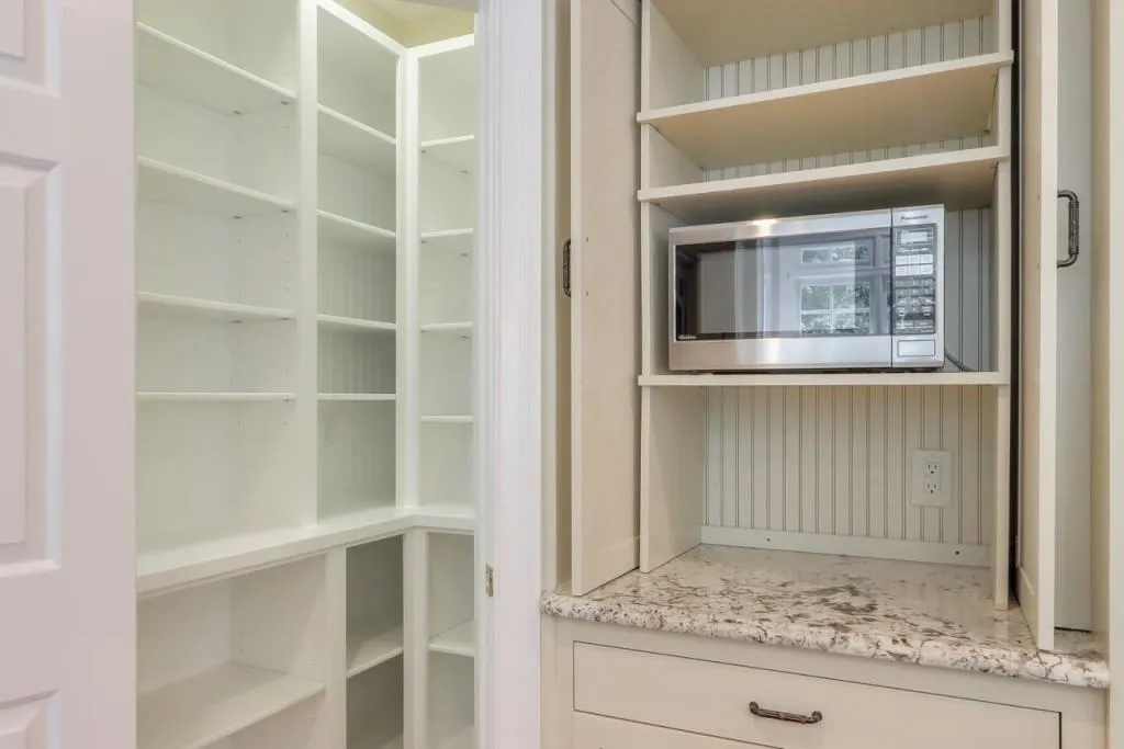 1635 Misty Oaks Drive, Sandy Springs, Georgia 30350, 6 Bedrooms Bedrooms, ,6 BathroomsBathrooms,Residential,Sold,1635 Misty Oaks Drive,6900674