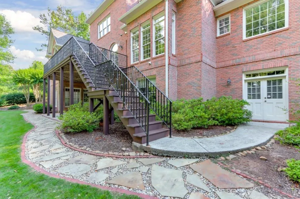 1635 Misty Oaks Drive, Sandy Springs, Georgia 30350, 6 Bedrooms Bedrooms, ,6 BathroomsBathrooms,Residential,Sold,1635 Misty Oaks Drive,6900674