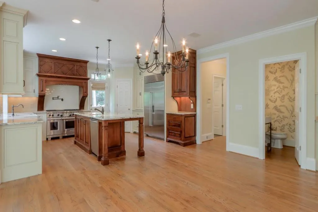 1635 Misty Oaks Drive, Sandy Springs, Georgia 30350, 6 Bedrooms Bedrooms, ,6 BathroomsBathrooms,Residential,Sold,1635 Misty Oaks Drive,6900674