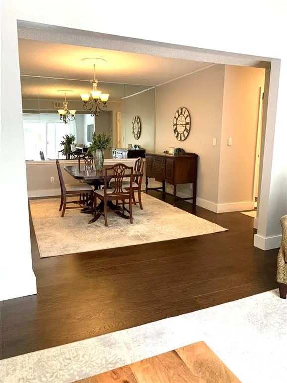 6851 Roswell Road Unit J7, Atlanta, Georgia 30328, 2 Bedrooms Bedrooms, ,2 BathroomsBathrooms,Residential,Sold,6851 Roswell Road Unit J7,6880509