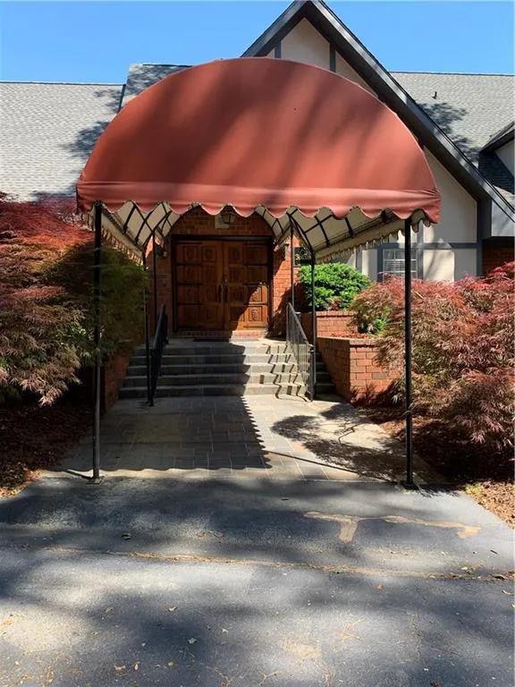 6851 Roswell Road Unit J7, Atlanta, Georgia 30328, 2 Bedrooms Bedrooms, ,2 BathroomsBathrooms,Residential,Sold,6851 Roswell Road Unit J7,6880509