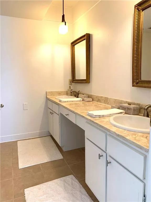 6851 Roswell Road Unit J7, Atlanta, Georgia 30328, 2 Bedrooms Bedrooms, ,2 BathroomsBathrooms,Residential,Sold,6851 Roswell Road Unit J7,6880509