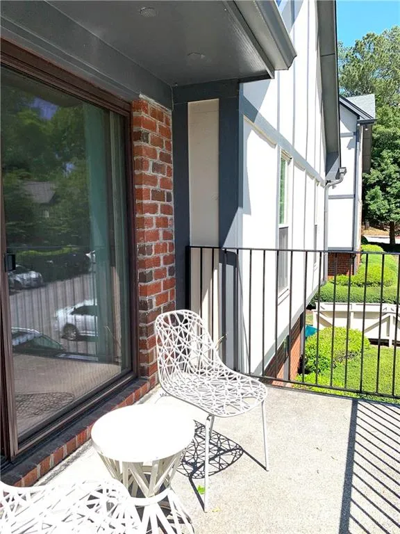6851 Roswell Road Unit J7, Atlanta, Georgia 30328, 2 Bedrooms Bedrooms, ,2 BathroomsBathrooms,Residential,Sold,6851 Roswell Road Unit J7,6880509