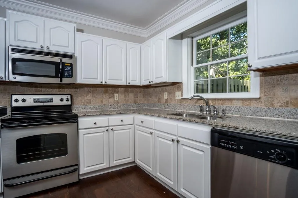 50 Mount Vernon Circle Unit 50, Atlanta, Georgia 30338, 2 Bedrooms Bedrooms, ,2 BathroomsBathrooms,Residential,Sold,50 Mount Vernon Circle Unit 50,6618842