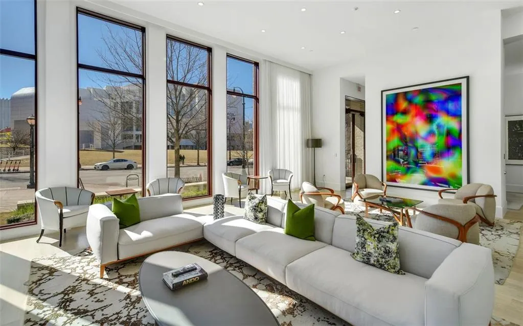 1301 Peachtree Street Ne Unit 4l, Atlanta, Georgia 30309, 3 Bedrooms Bedrooms, ,3 BathroomsBathrooms,Residential,For Sale,1301 Peachtree Street Ne Unit 4l,7600680