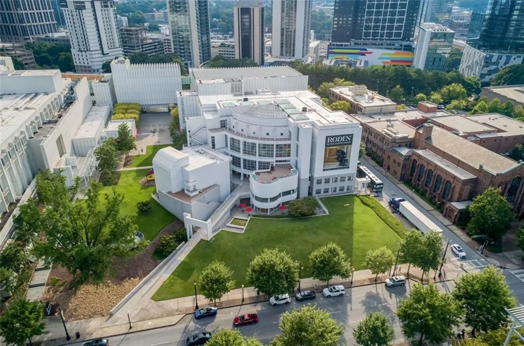 1301 Peachtree Street Ne Unit 4l, Atlanta, Georgia 30309, 3 Bedrooms Bedrooms, ,3 BathroomsBathrooms,Residential,For Sale,1301 Peachtree Street Ne Unit 4l,7600680