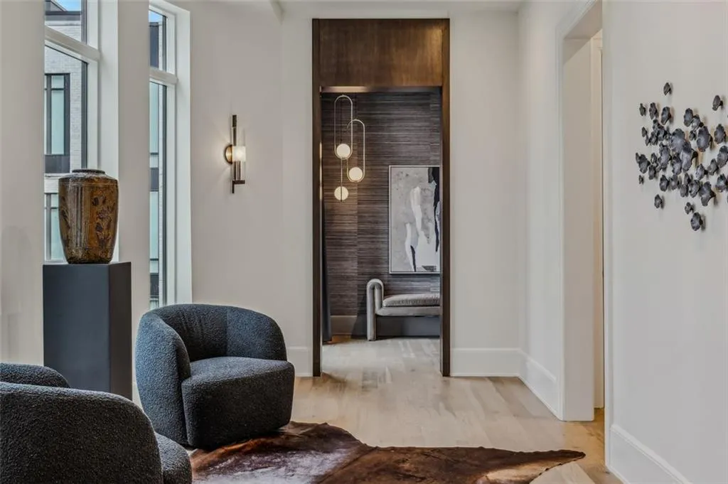 1301 Peachtree Street Ne Unit 4l, Atlanta, Georgia 30309, 3 Bedrooms Bedrooms, ,3 BathroomsBathrooms,Residential,For Sale,1301 Peachtree Street Ne Unit 4l,7600680