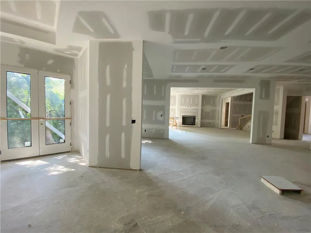 5915 Brookgreen Road, Sandy Springs, Georgia 30328, 5 Bedrooms Bedrooms, ,5 BathroomsBathrooms,Residential,Sold,5915 Brookgreen Road,6813604
